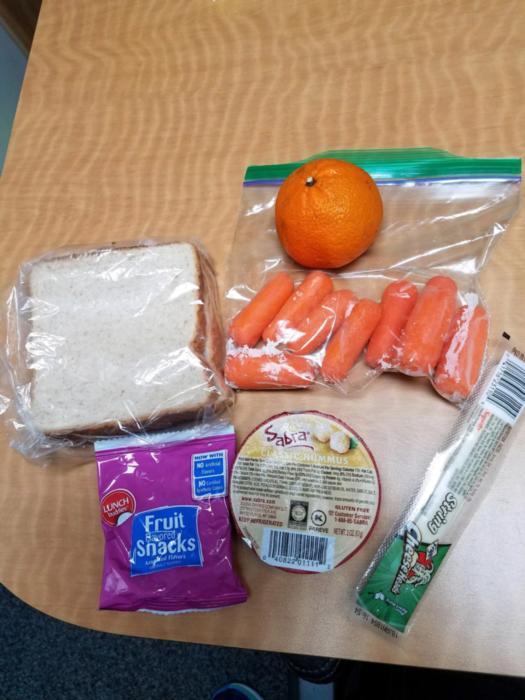 photo of packed lunch in Decatur, IL