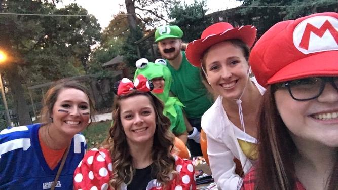 Photo of Jerger Pediatric Staff at the Zoo in Decatur, IL